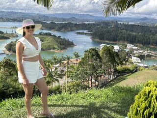 AuraCrhistina's Sex cam Profile Image